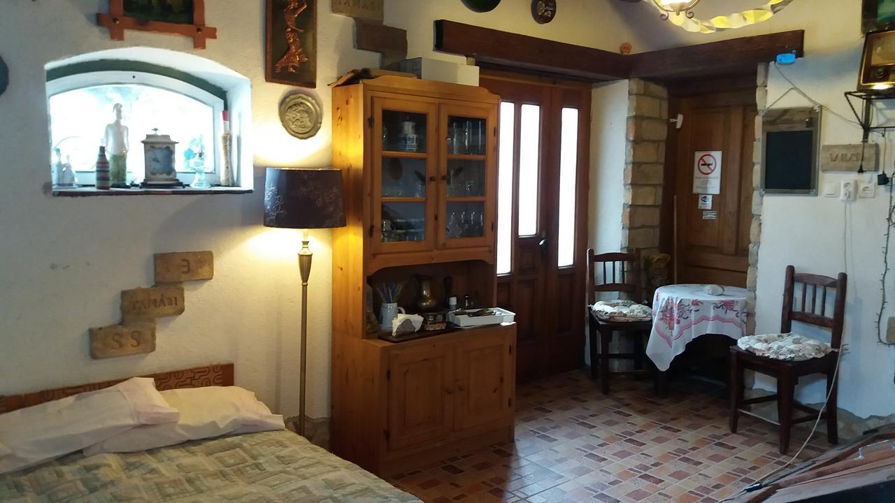Nicoláj Vendégház és Tanya Extérieur photo